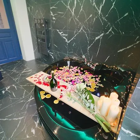 Popart Insolite Jacuzzi,Sauna & Spa Parking Free Mulhouse Exterior photo